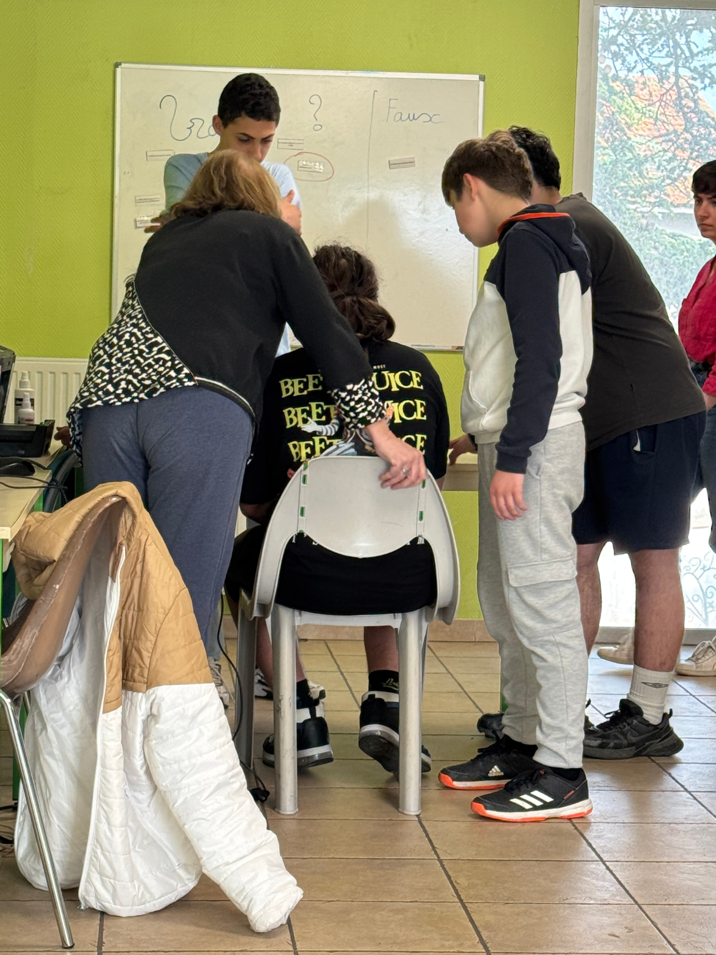 Travail en petit groupe avec les accompagnateurs